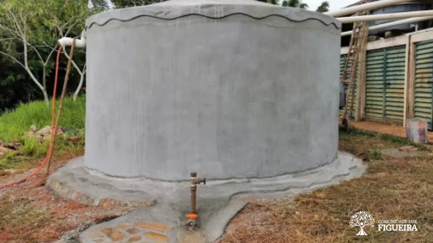 Cisterna é construída na Comunidade-Luz Figueira em curso-mutirão
